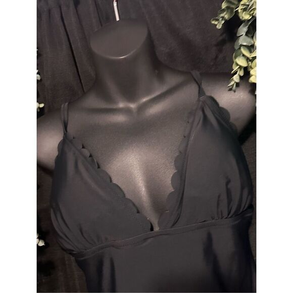 NICE J. CREW BLACK Lined Scalloped One Piece Swimsuit, SIZE Medium Good CONDITIO - Picture 9 of 12